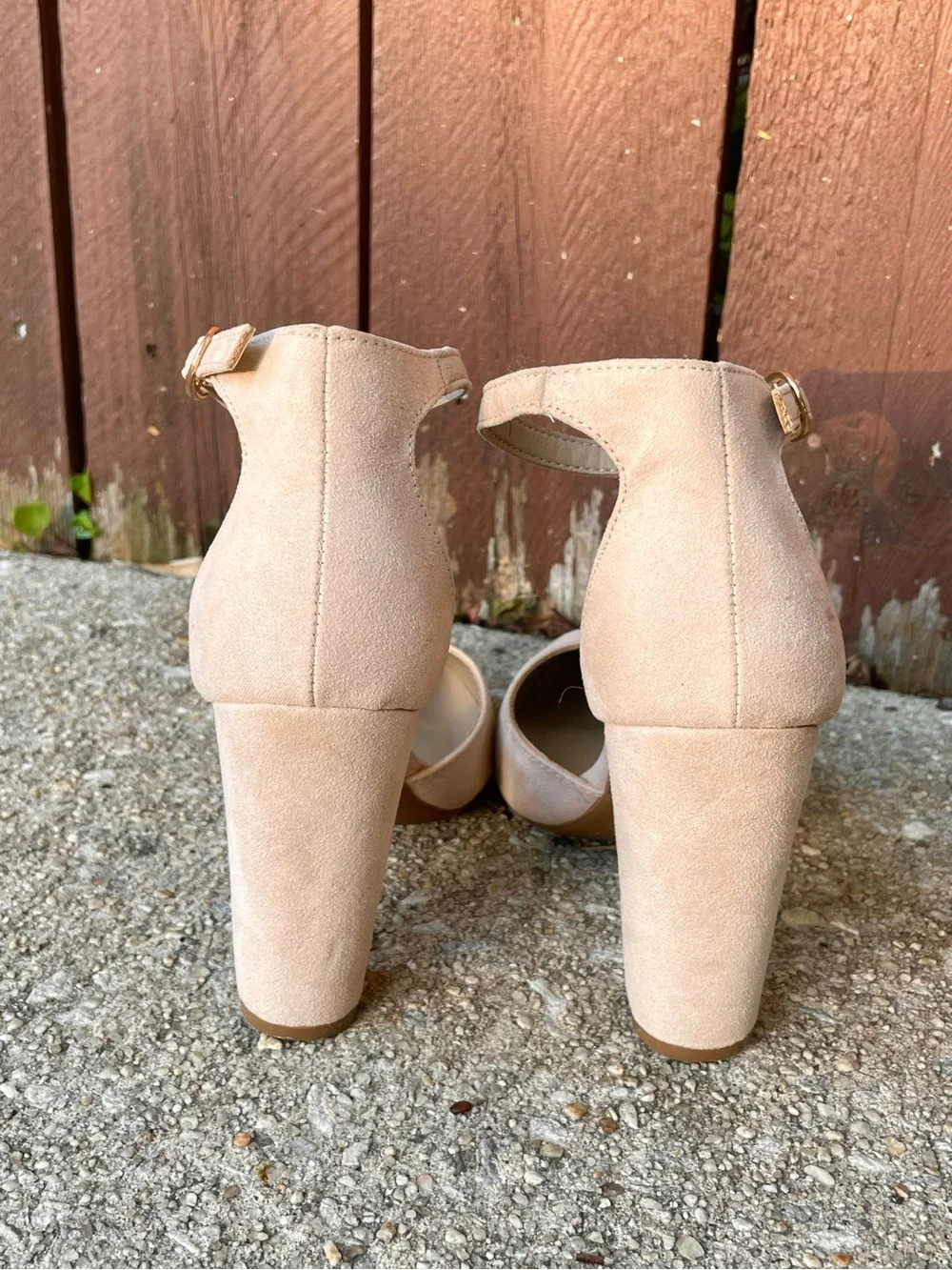 Ankle-Strap Pointed-Toe Chunky Platform Heels in Nude Beige Suede size 6.5 NWOT - Picture 5 of 10